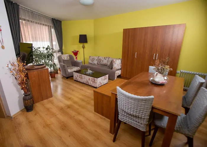 皮林广场斯克酒店 公寓式酒店 班斯科