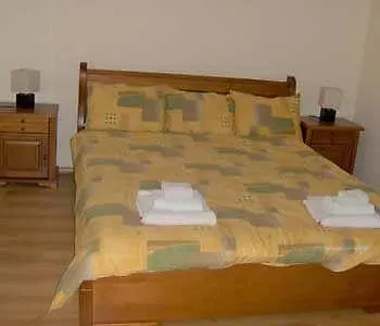 皮林广场斯克酒店 3* 班斯科