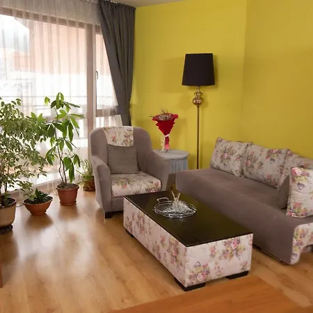 Pirin Place Apartahotel