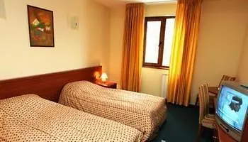 Pirin Place Apartahotel 3*