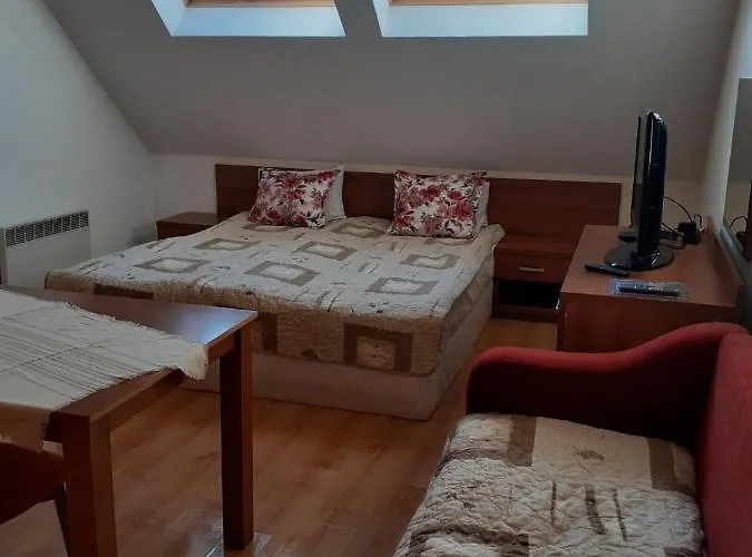 Pirin Place Aparthotel Bansko